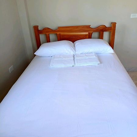 Habitacion Privada A 8 Minutos Del Aeropuerto Tocumen Appartement Tapia Numero Dos Buitenkant foto